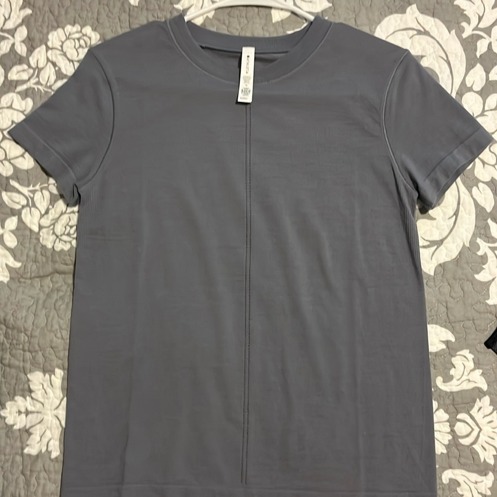 Athleta ascent seamless top
